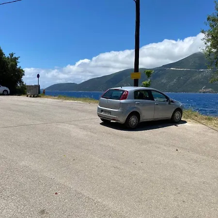 아파트 And Thomas 8 *